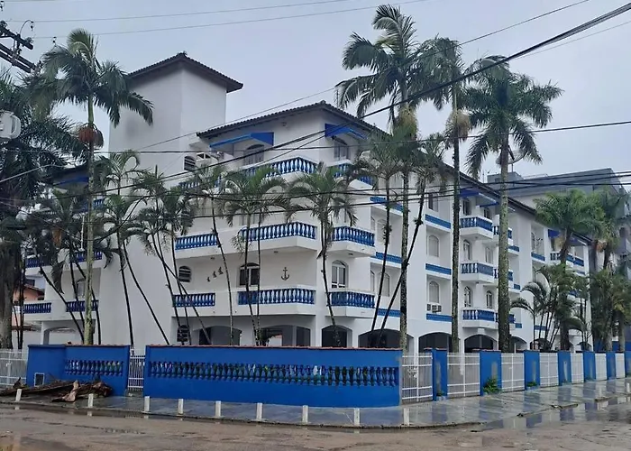 Apartamento 200m da Praia Grande e 200m da Praia Tenório